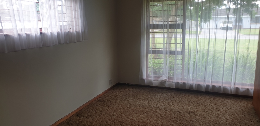 To Let 3 Bedroom Property for Rent in Walmer Downs Eastern Cape
